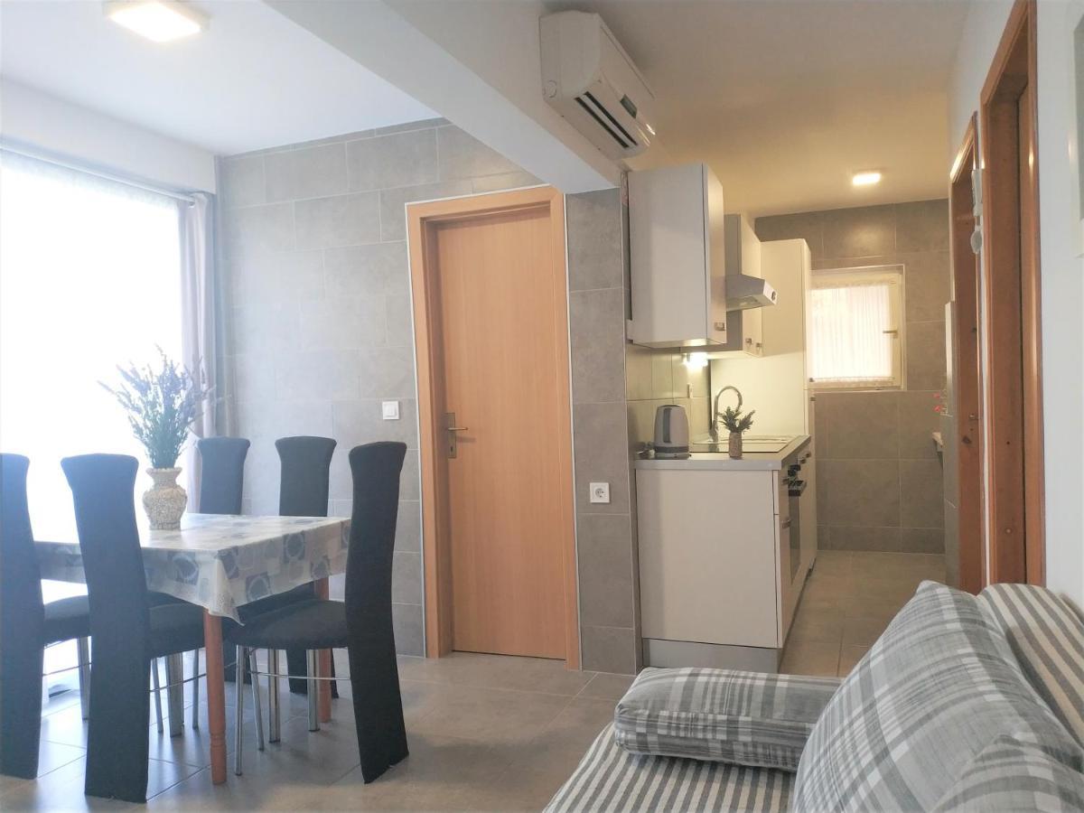 Apartments Rak Vis Extérieur photo