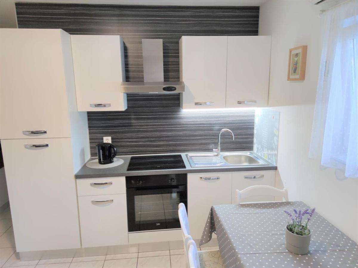 Apartments Rak Vis Extérieur photo