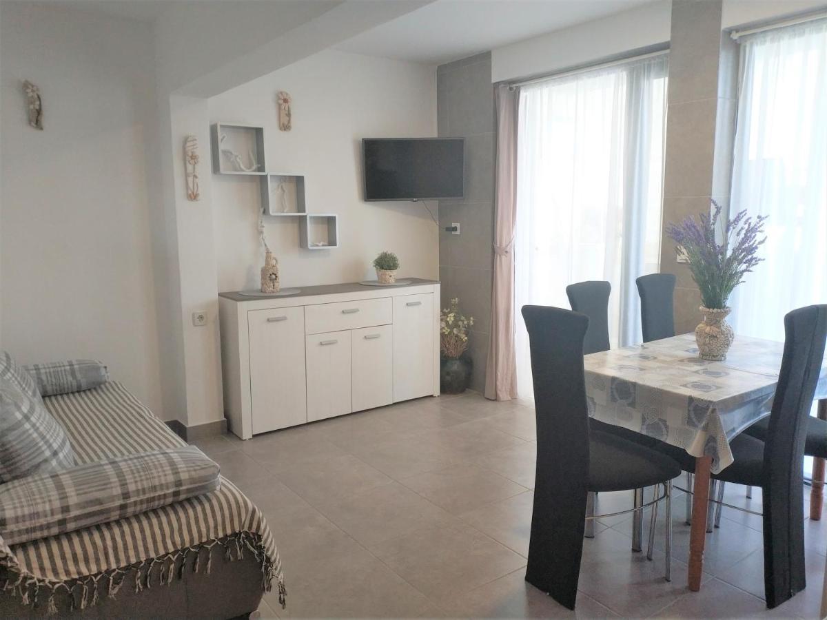 Apartments Rak Vis Extérieur photo